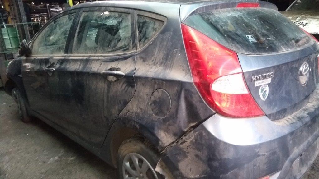  Hyundai ACCENT 2013    EN DESARME